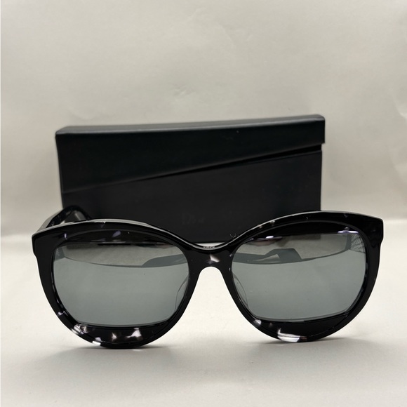 Dior Mania Glasses - Picture 1 of 8